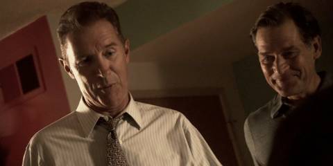 Captain Matthews (Geoff Pierson) and Harry Morgan (James Remar) in Dexter: Original Sin season 2, episode 10