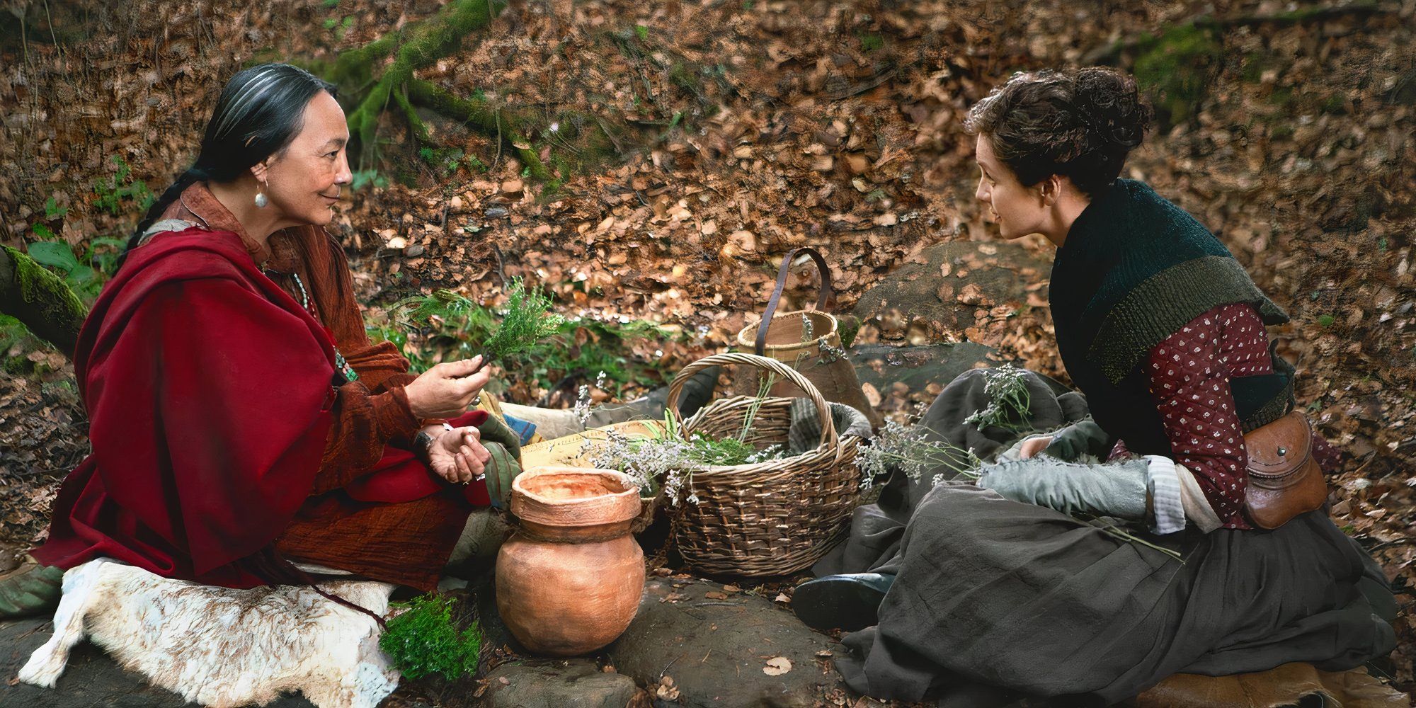 Nayawenne and Claire in OUtlander (1)
