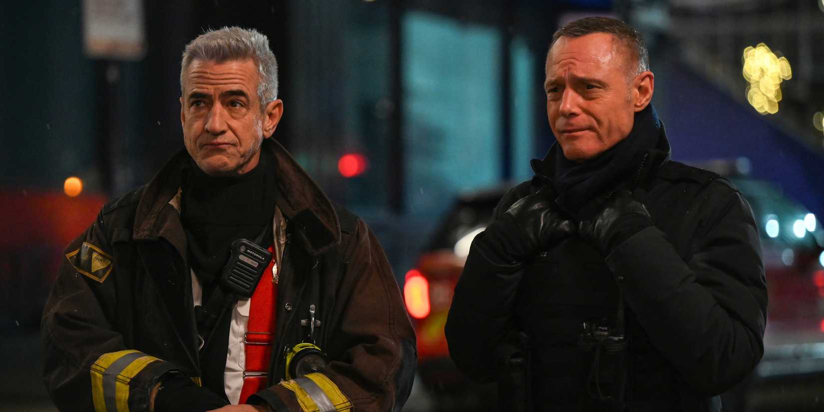Dermot Mulroney as Chief Dom Pascal and Jason Beghe as Sgt. Hank Voight in Chicago P.D.