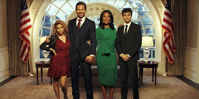 A família Franklin sorrindo na série The Oval de Tyler Perry