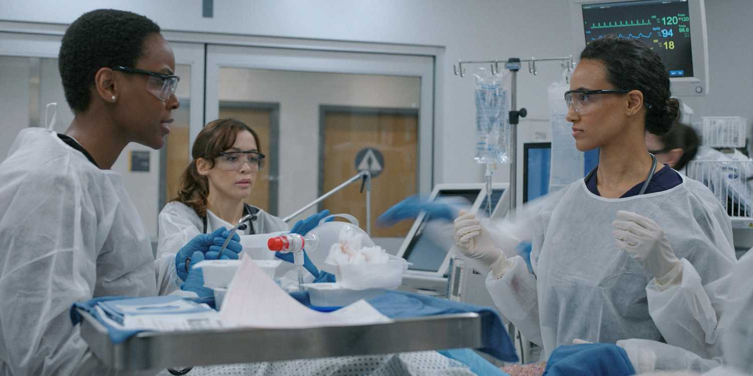 A team of Doctors in The Pitt