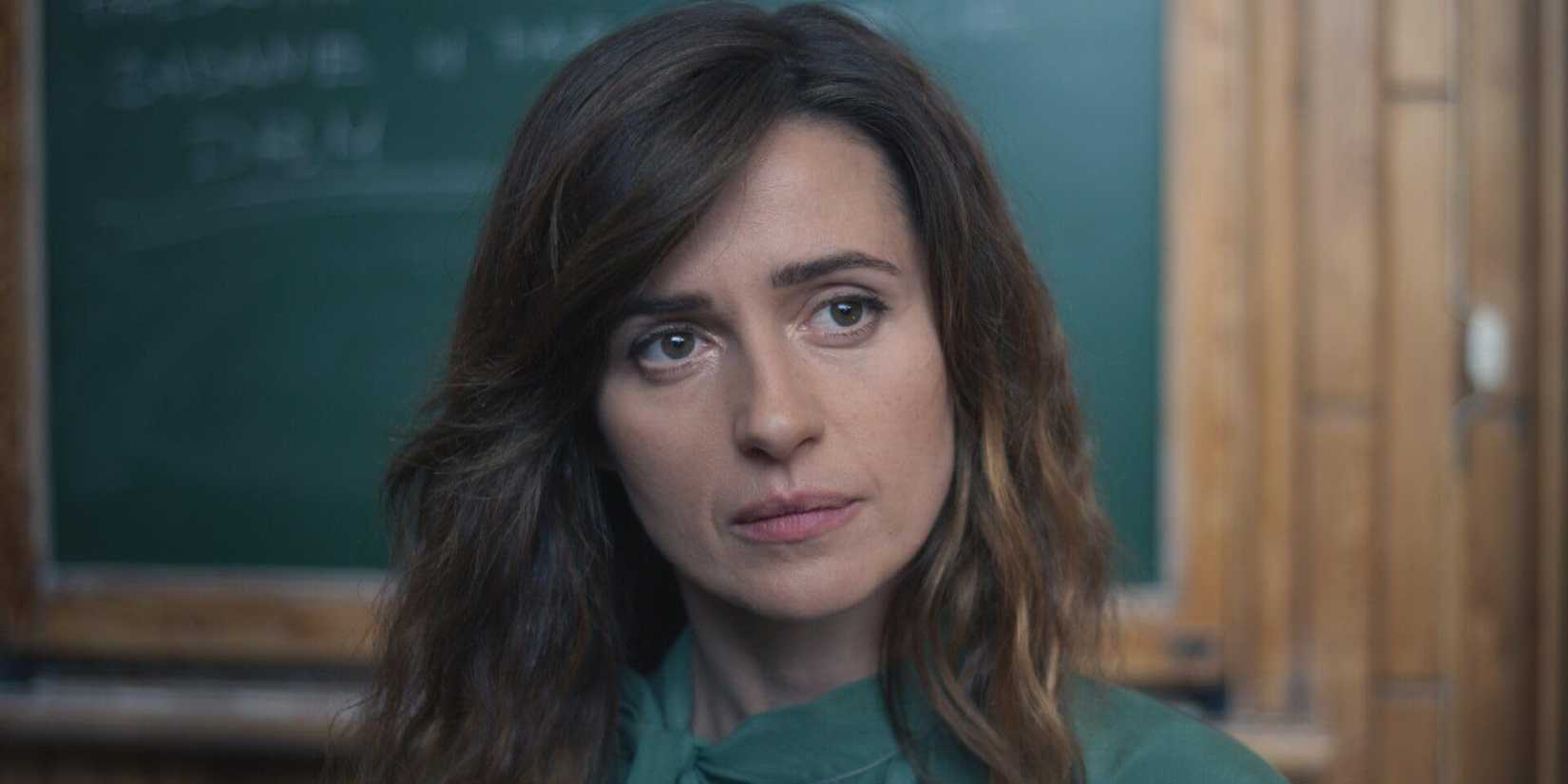 Agnieszka Grochowska como Laura Goldsztajn em The Woods da Netflix, 1ª Temporada, Episódio 2,