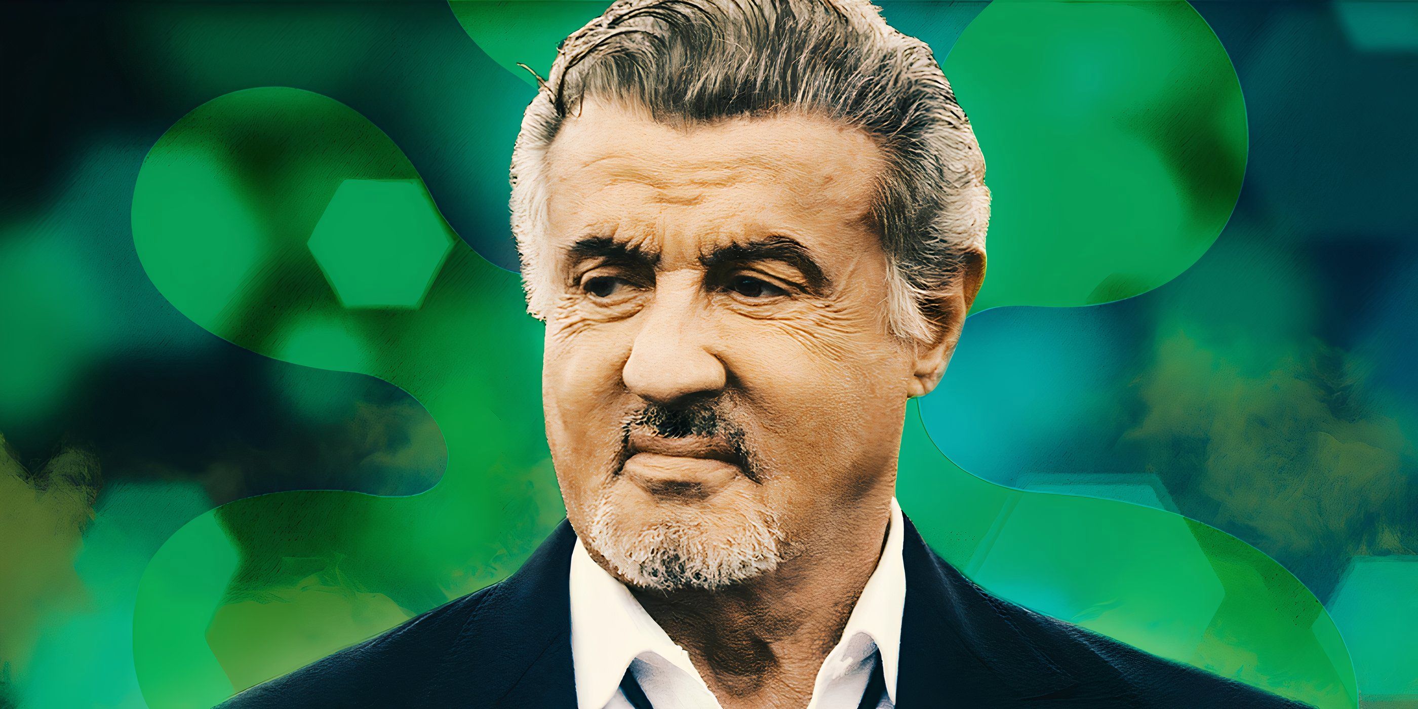 Sylvester Stallone de Tulsa King sobre un fondo verde con un toque de tomate podrido