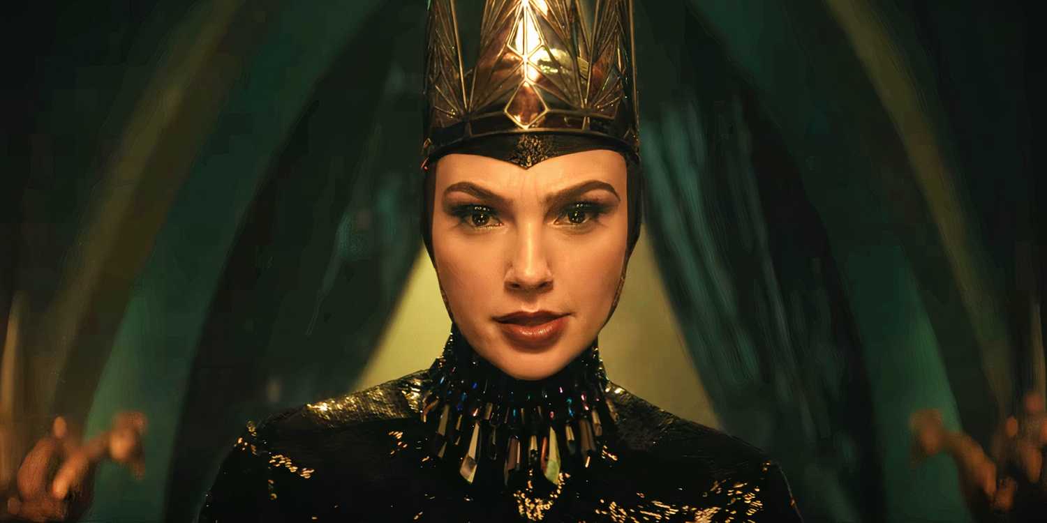 Gal Gadot as the Evil Queen in Snow White