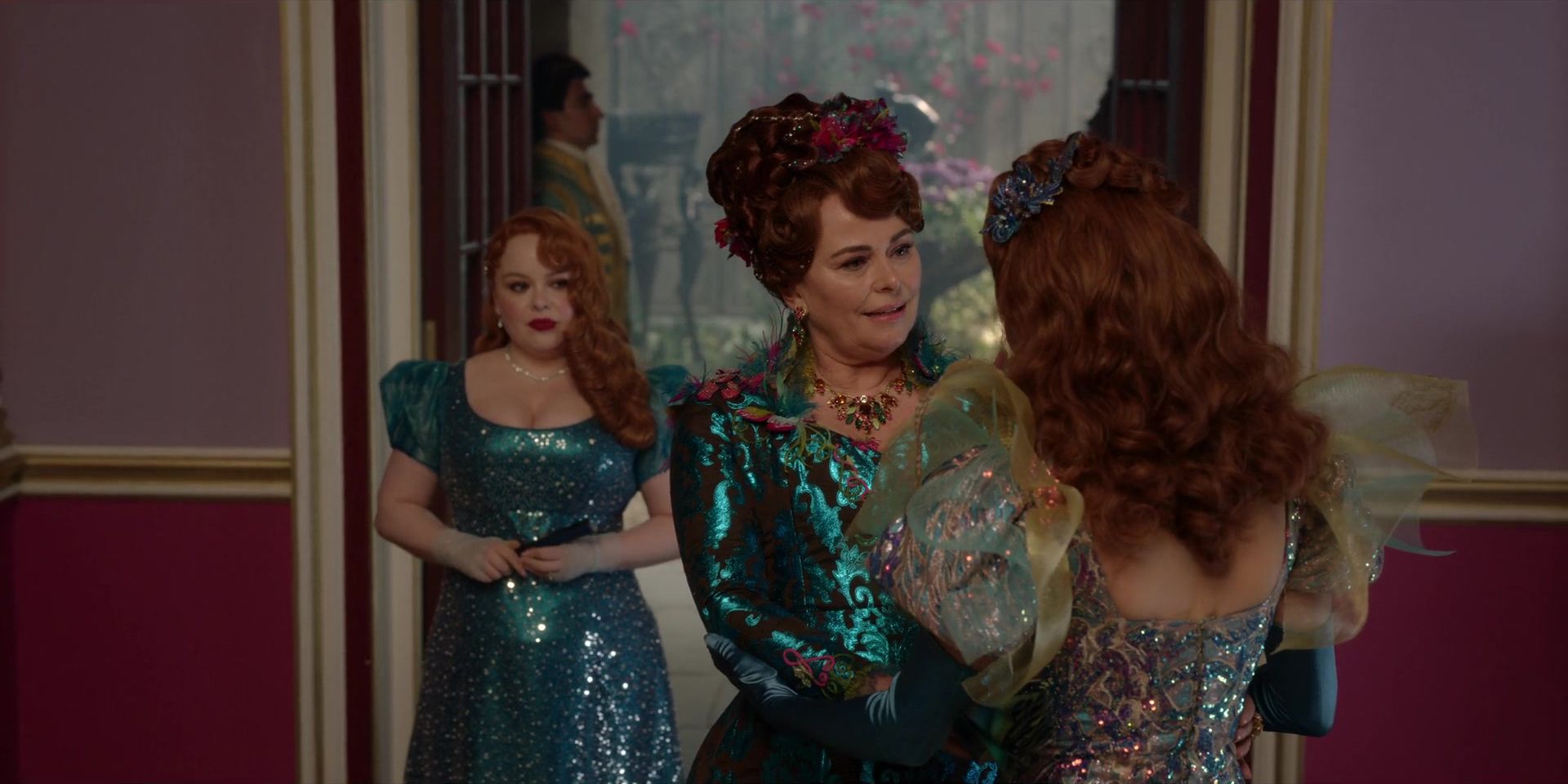 Portia Featherington (Polly Walker) Talking To Philippa Featherington Finch (Harriet Cains) As Penelope Featherington (Nicola Coughlan) Looks On In Bridgerton Season 3, Episode 8, 