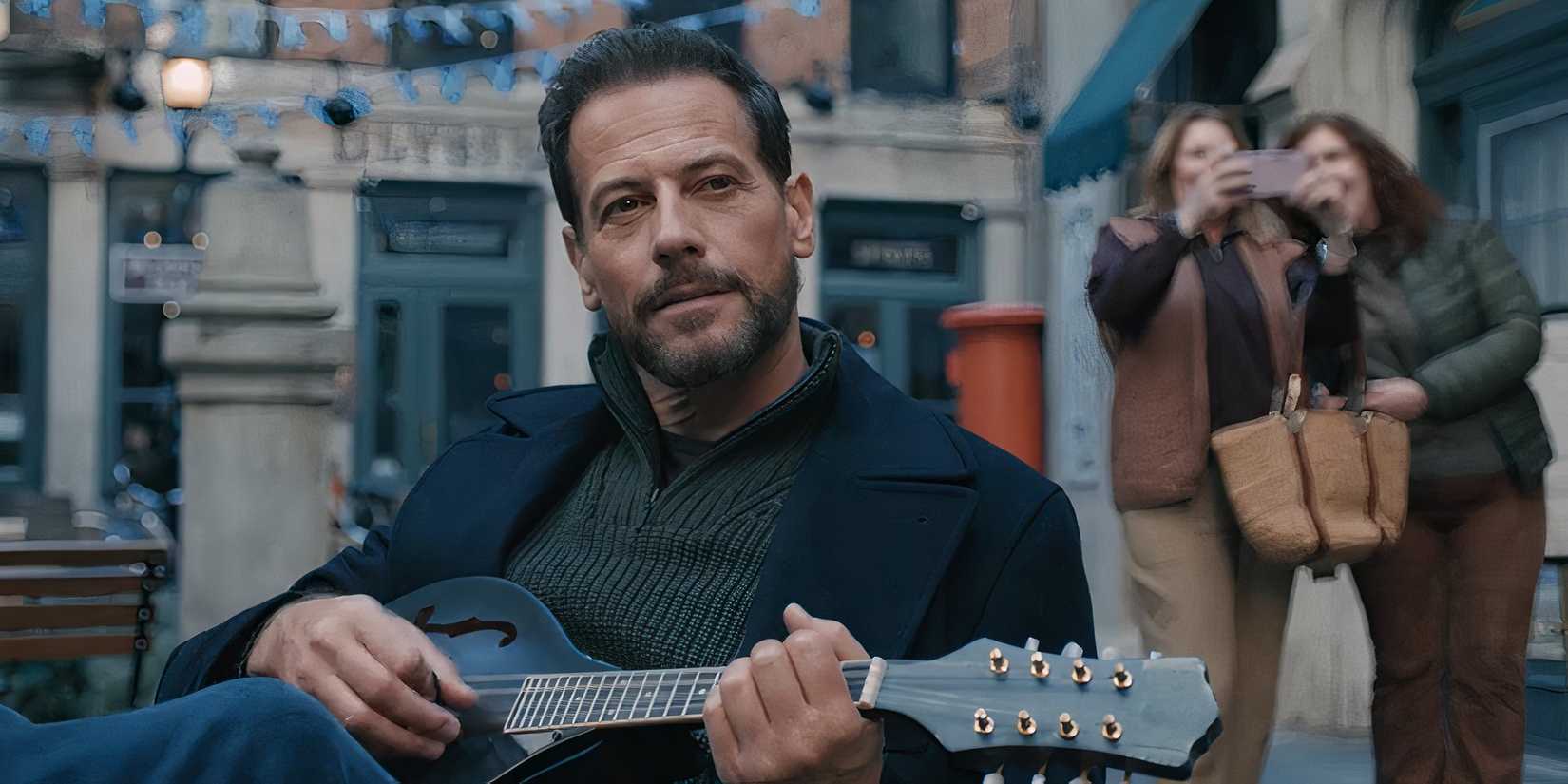 Ioan Gruffudd as Angus in Elsbeth