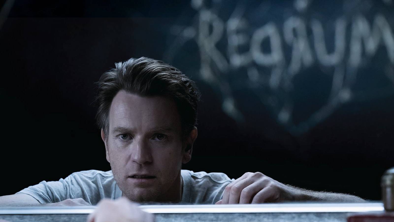 Actor Ewan McGregor as Danny in Doctor Sleep.