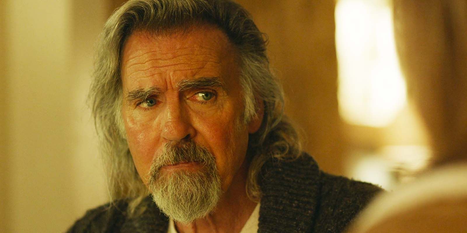 Jeff Fahey as Walter in Fire Country season 3, episode 10