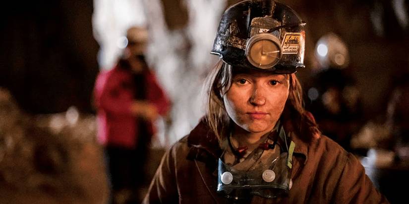 10 Best Single-Season Shows That Only Got Better Over Time 7 Kaitlyn Dever dressed as a coal miner in Dopesick
