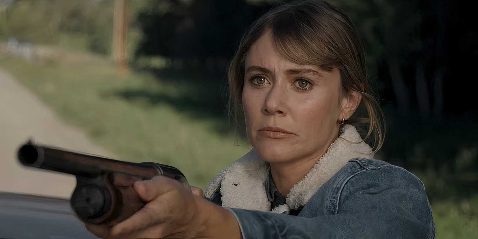 Marybeth (Julianna Guill) holding a shotgun in Joe Pickett