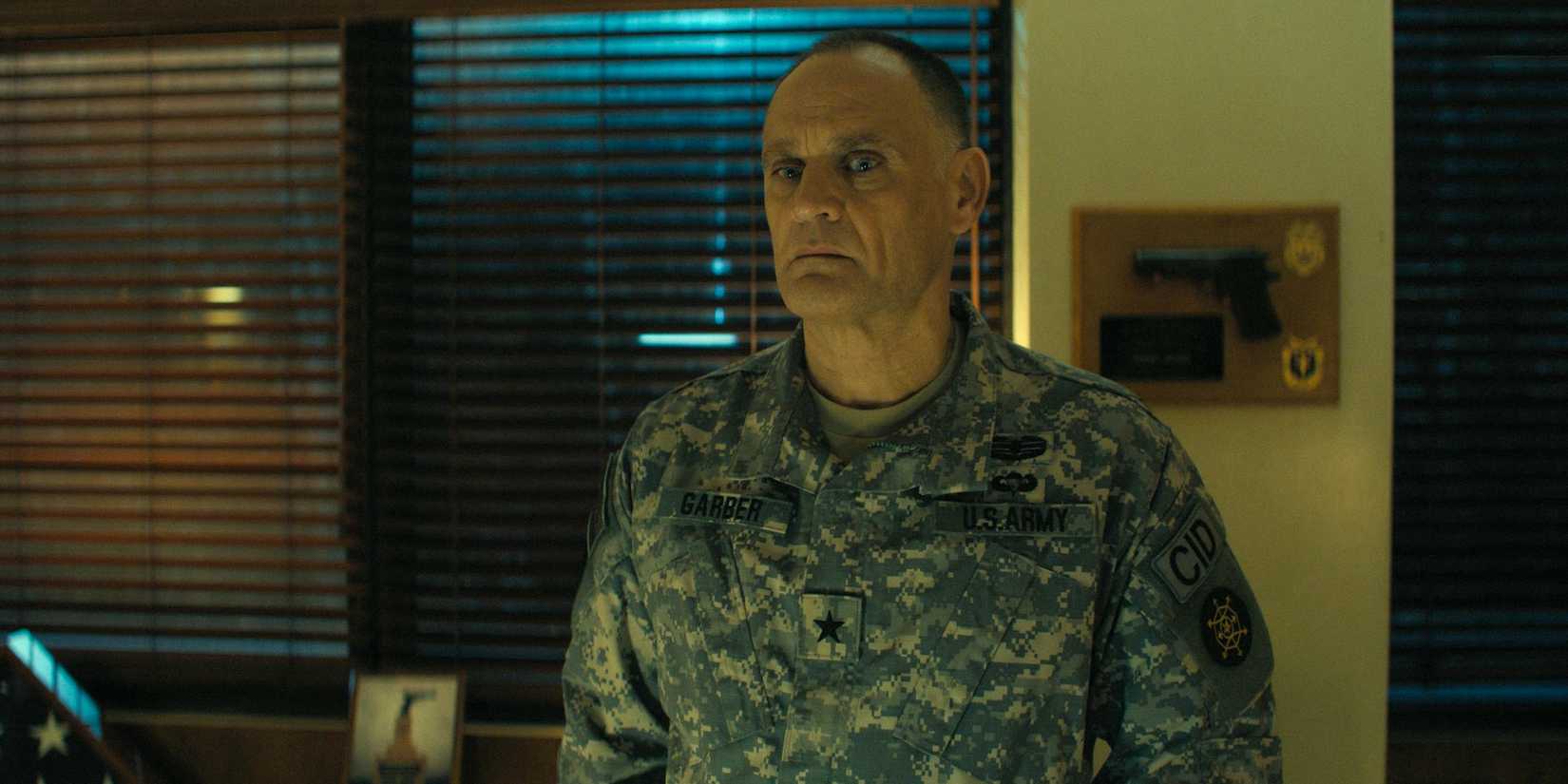 Gen. Leon Garber (Andreas Apergis) in Reacher Season 3 Ep 4