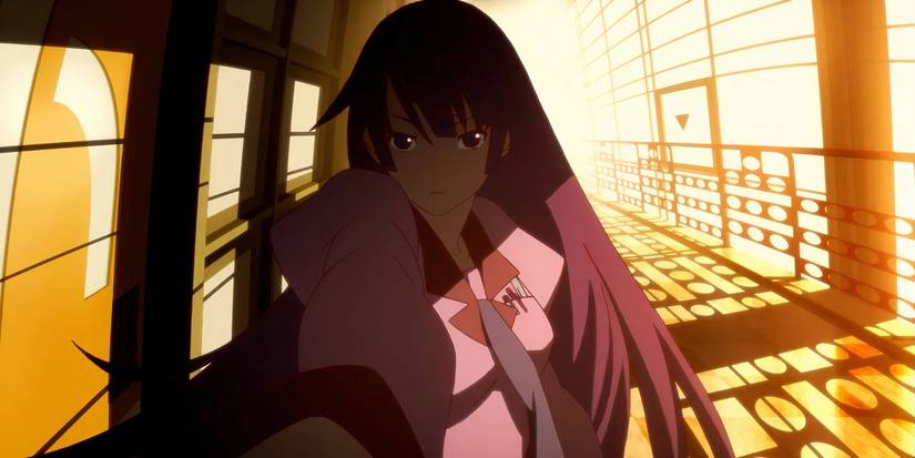 Senjougahara olhando para frente e estendendo o braço em Bakemonogatari.