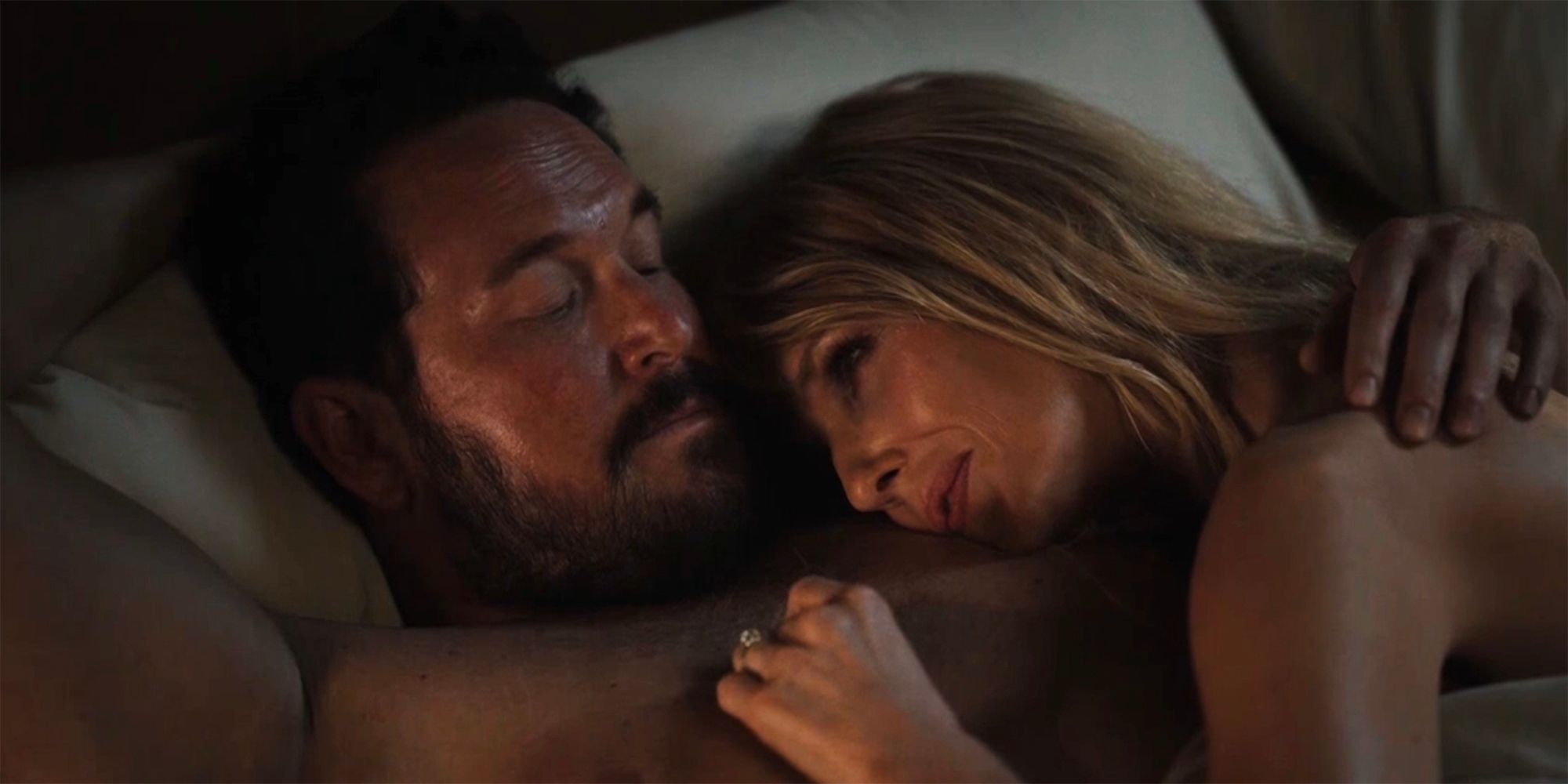 Beth and Rip cuddle in Yellowstone