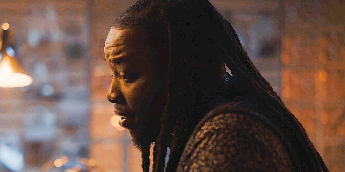 Chris Lee as Randy viewed in profile in Tracker