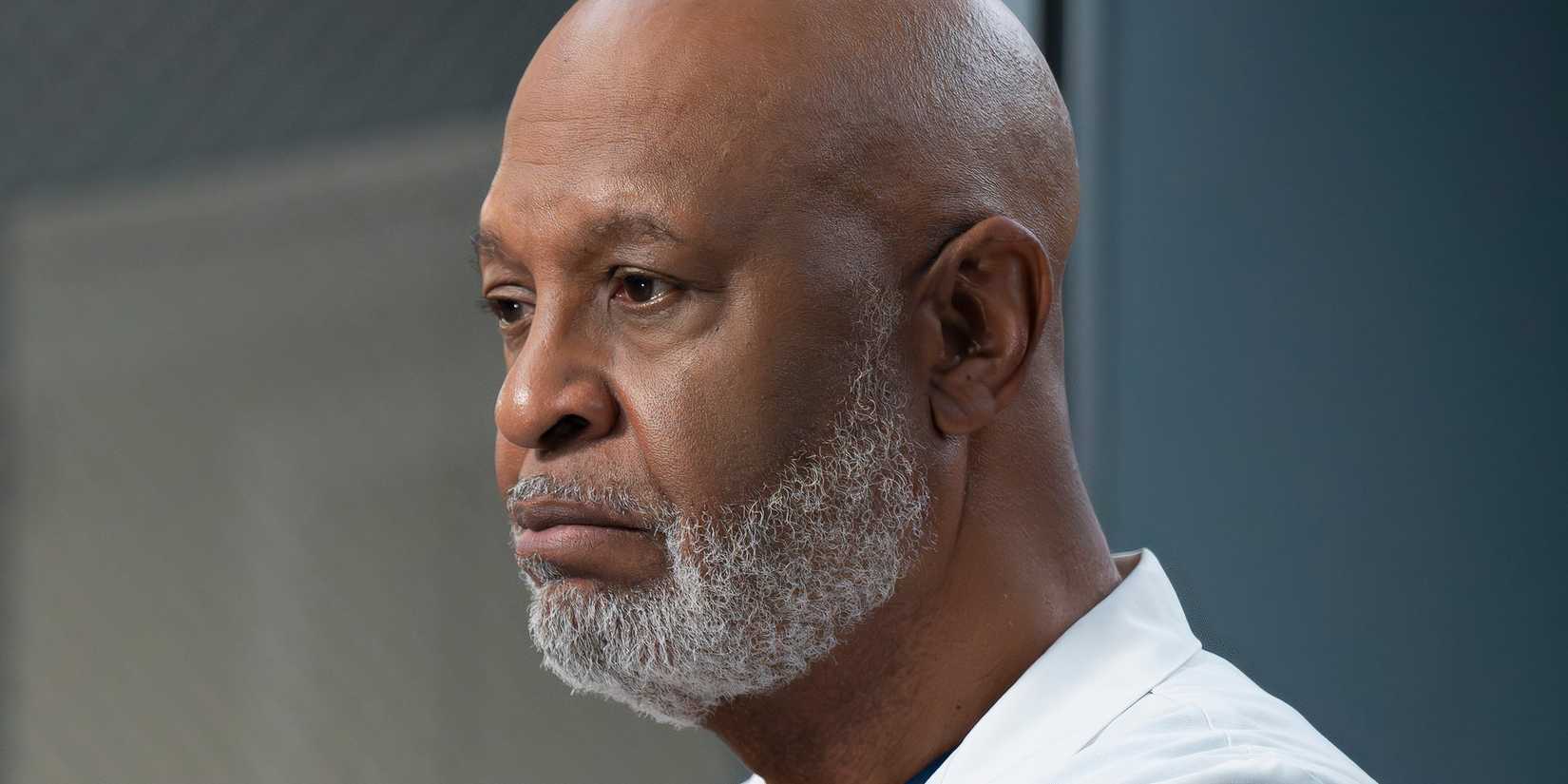 Close up of Richard Webber with serious expression in Grey's Anatomy season 21 episode 11