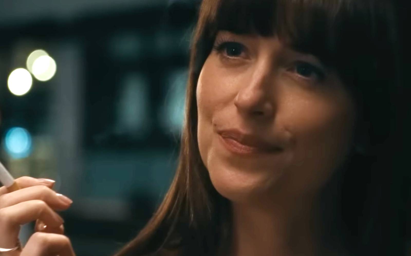 does dakota johnson smoke cigarettes Happy Monday Ps. not anymore #DakotaJohnson #Love Dakota Johnson Reveals Hilarious Moment