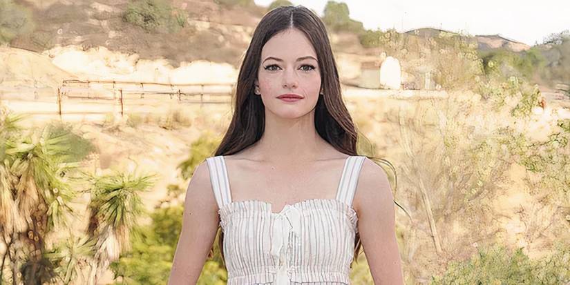 Actress Mackenzie Foy, cast as Violet Sorrengail