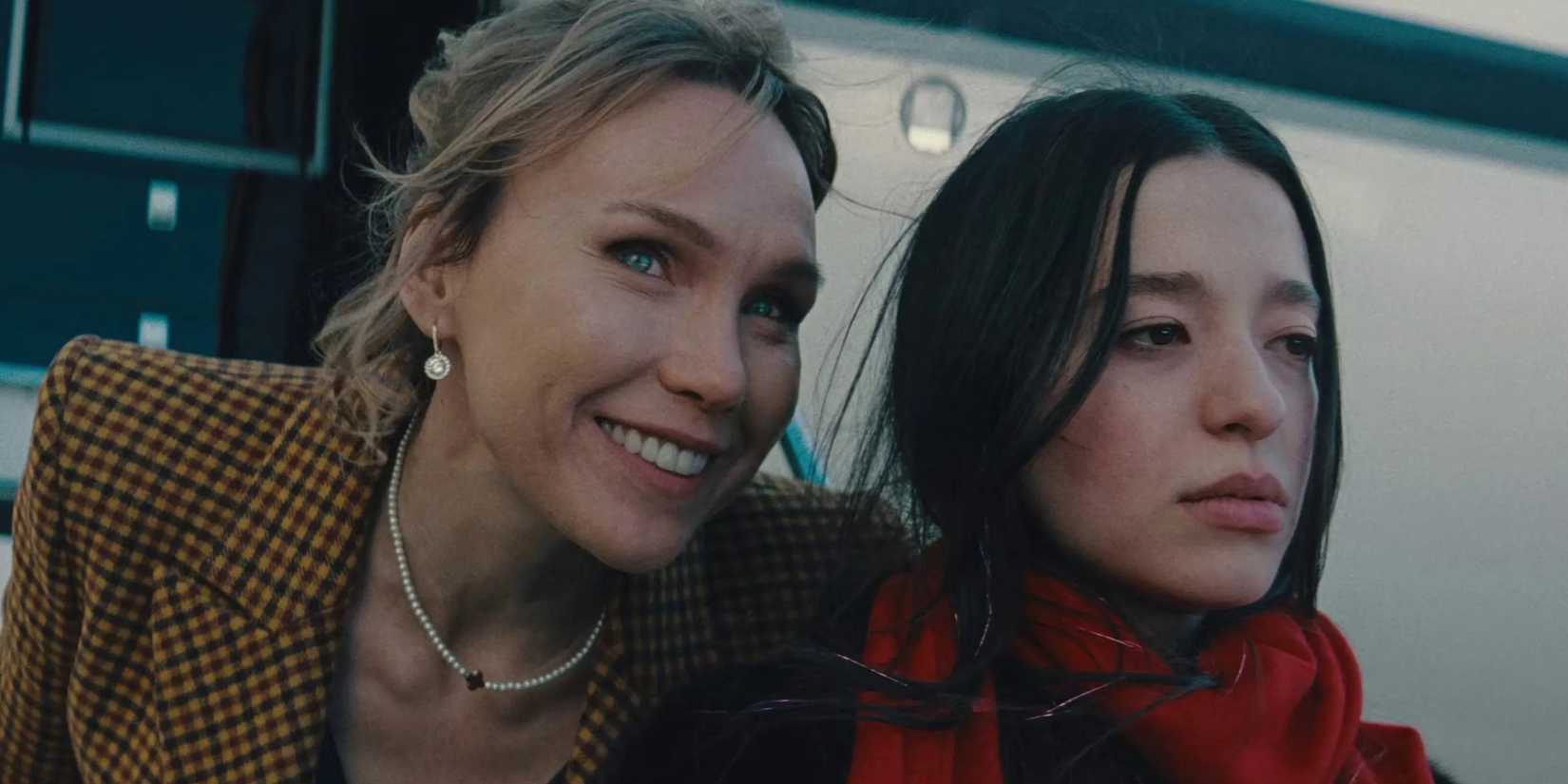 Галина разговаривает с Ани в Аноре