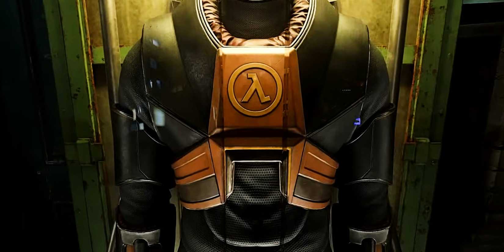 Half-Life Suit remastered to look a lot better lit up in a case.