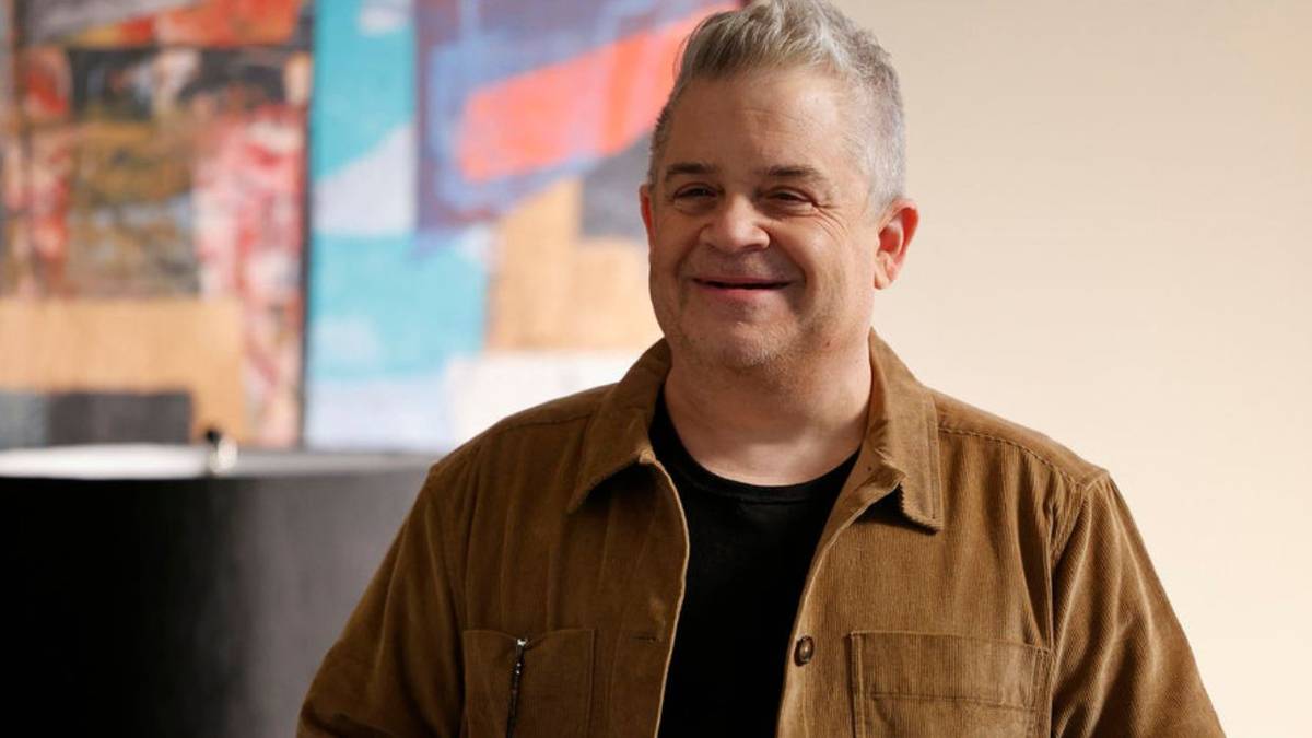 Patton Oswalt playing himself in Suits LA season 1