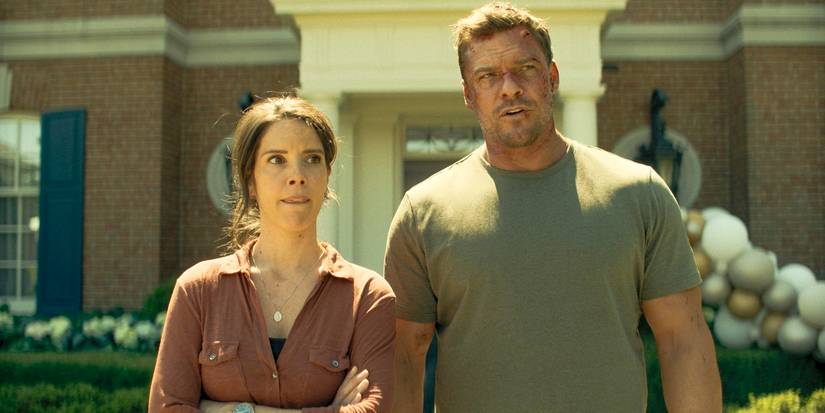 Duffy (Sonya Cassidy) e Jack Reacher (Alan Ritchson) em Reacher Temporada 3 Ep 8