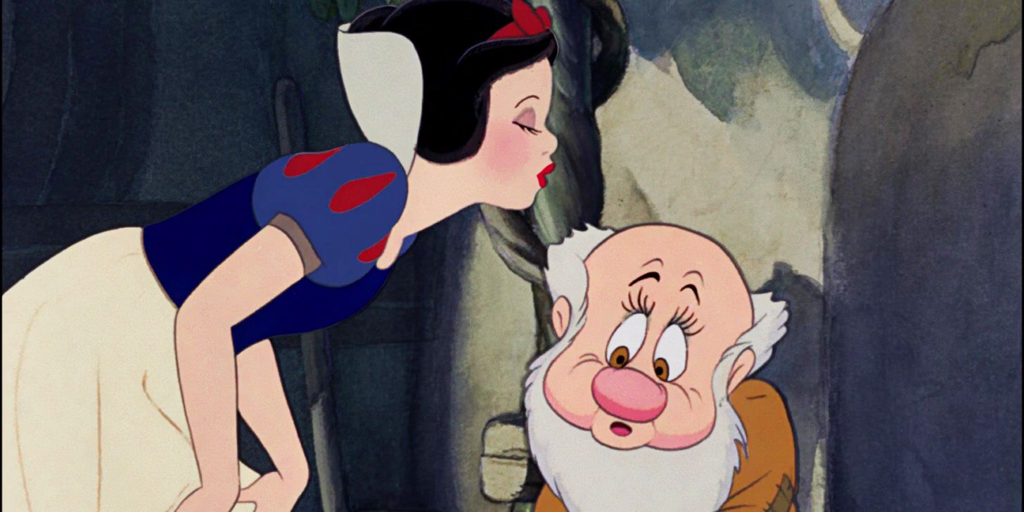 9 Snow White Scenes From The Animated Movie The Live-Action Remake ...