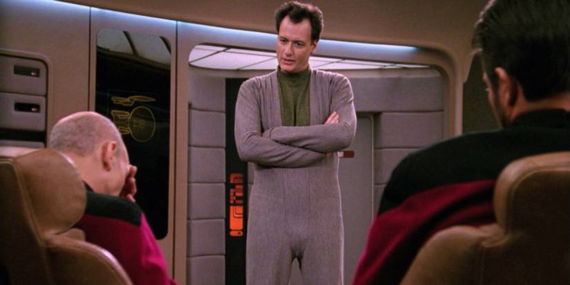 Star Trek TNG Deja Q Riker Picard bridge