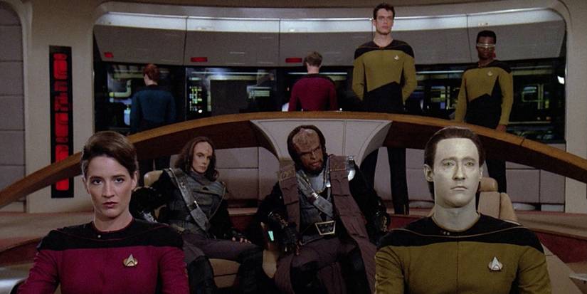 Star Trek TNG Emissary Worf K'Ehleyr Klingon bridge