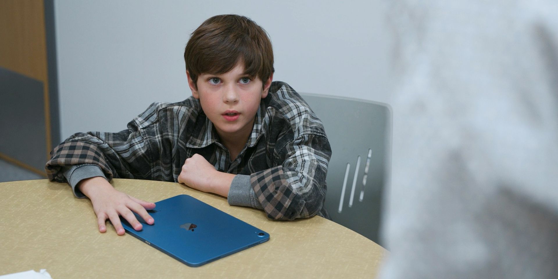 Harrison Ashcroft (Henry Samiri), Dr. McKay's son in The Pitt Season 1 Ep 12