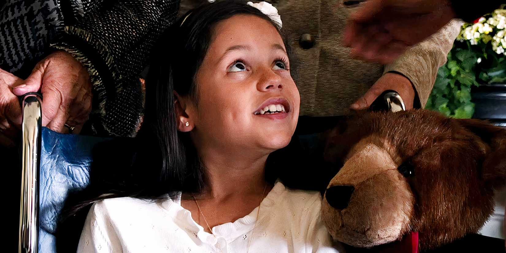 Jenna Ortega como a filha do vice-presidente em Homem de Ferro 3