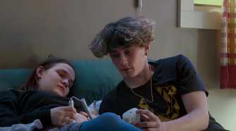 Jason Korpi and Kylen Smith during an ultrasound on Unexpected
