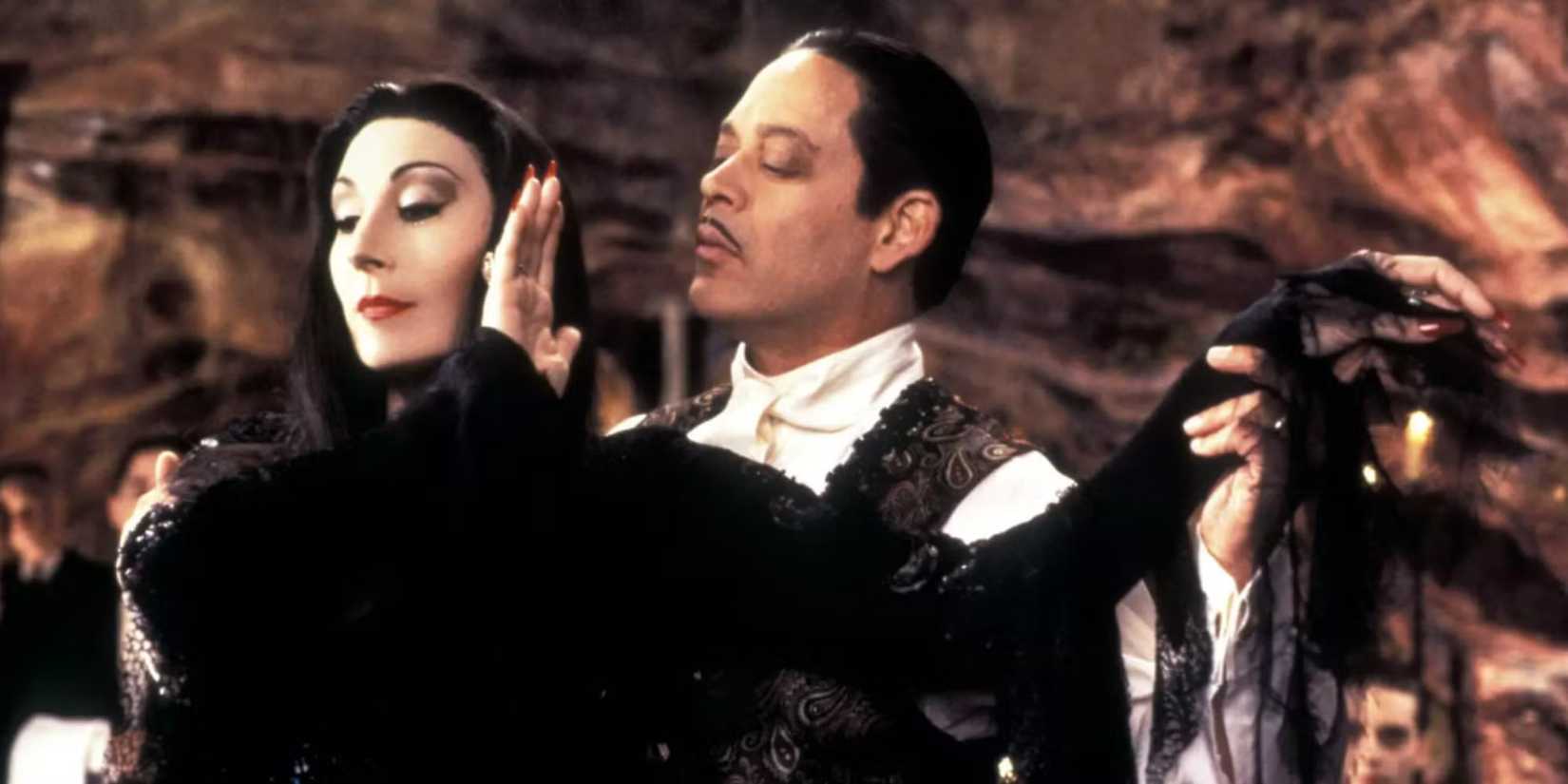 Morticia e Gomez dançando em Família Addams II