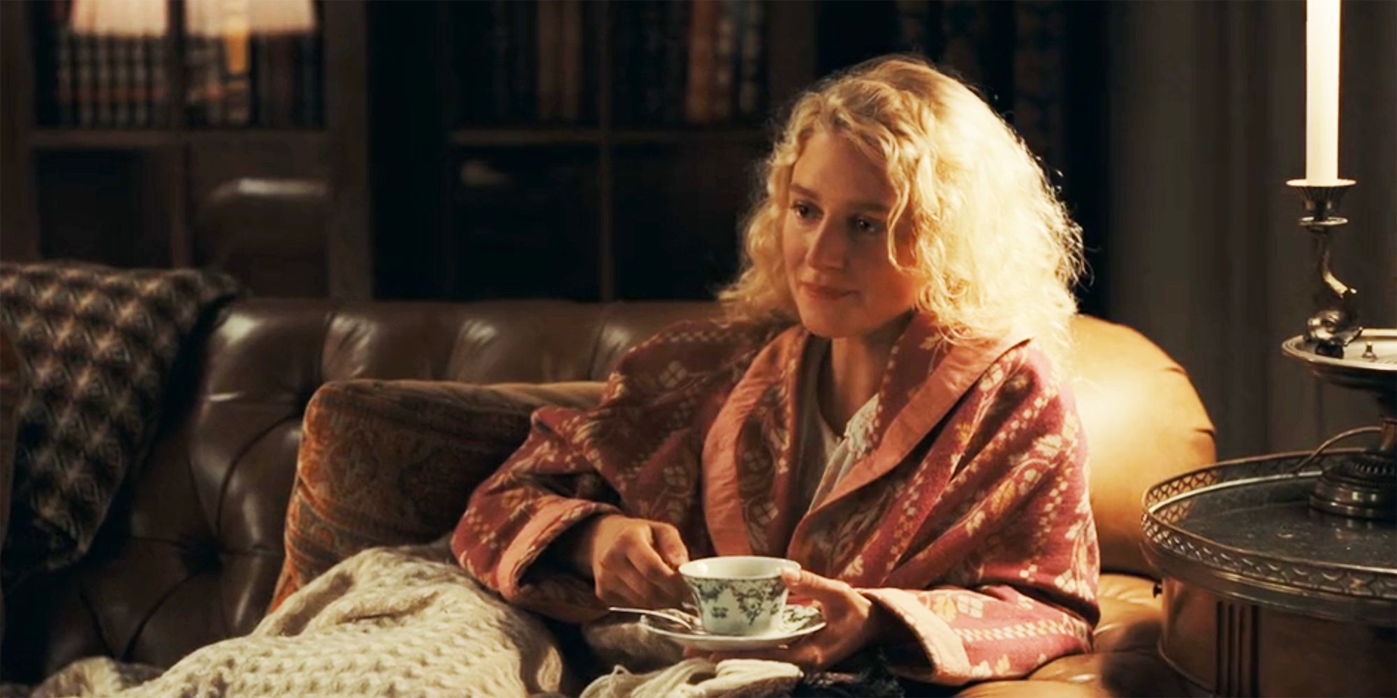 Alex has a cup of tea in 1923 season 2