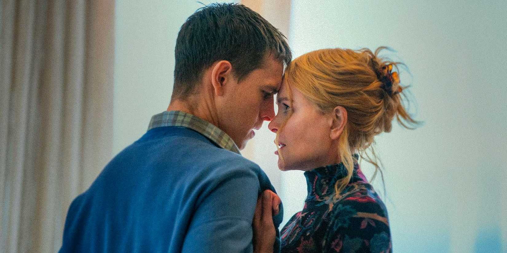 Romy (Nicole Kidman) and Samuel (Harris Dickinson) very close to each other in Babygirl (2024)