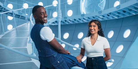 Ncuti Gatwa & Varada Sethu smiling in Doctor Who season 15