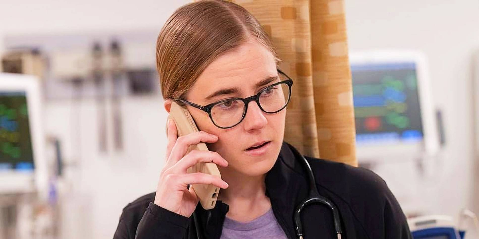 Dr. Mel King talking on the phone in The Pitt season 1