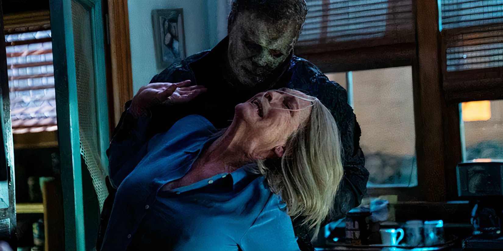 Jamie Lee Curtis as Laurie Strode fighting Michael Myers in Halloween Ends