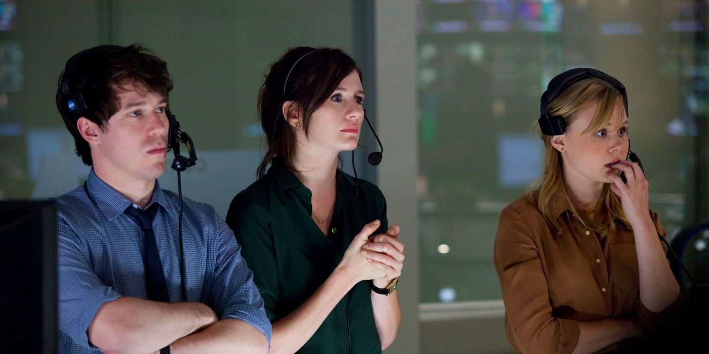 The cast of The Newsroom looking anxious