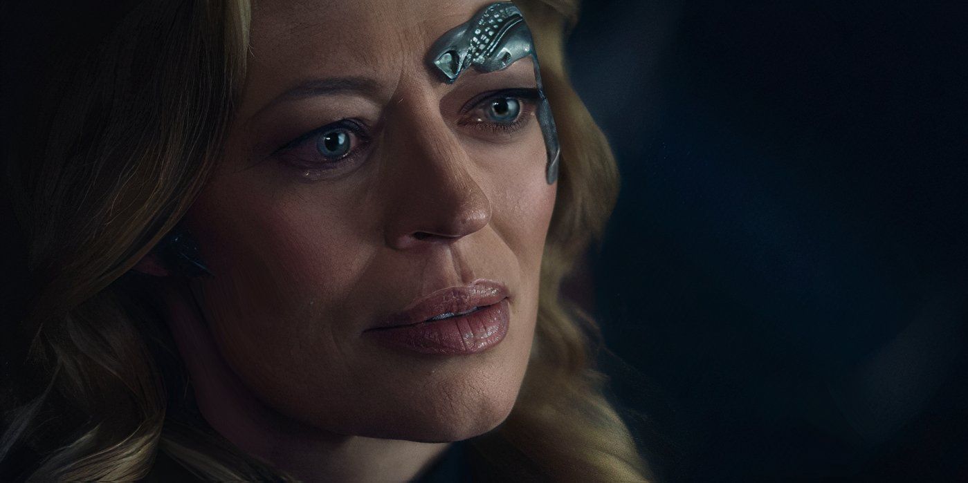 Seven of Nine promoted close up