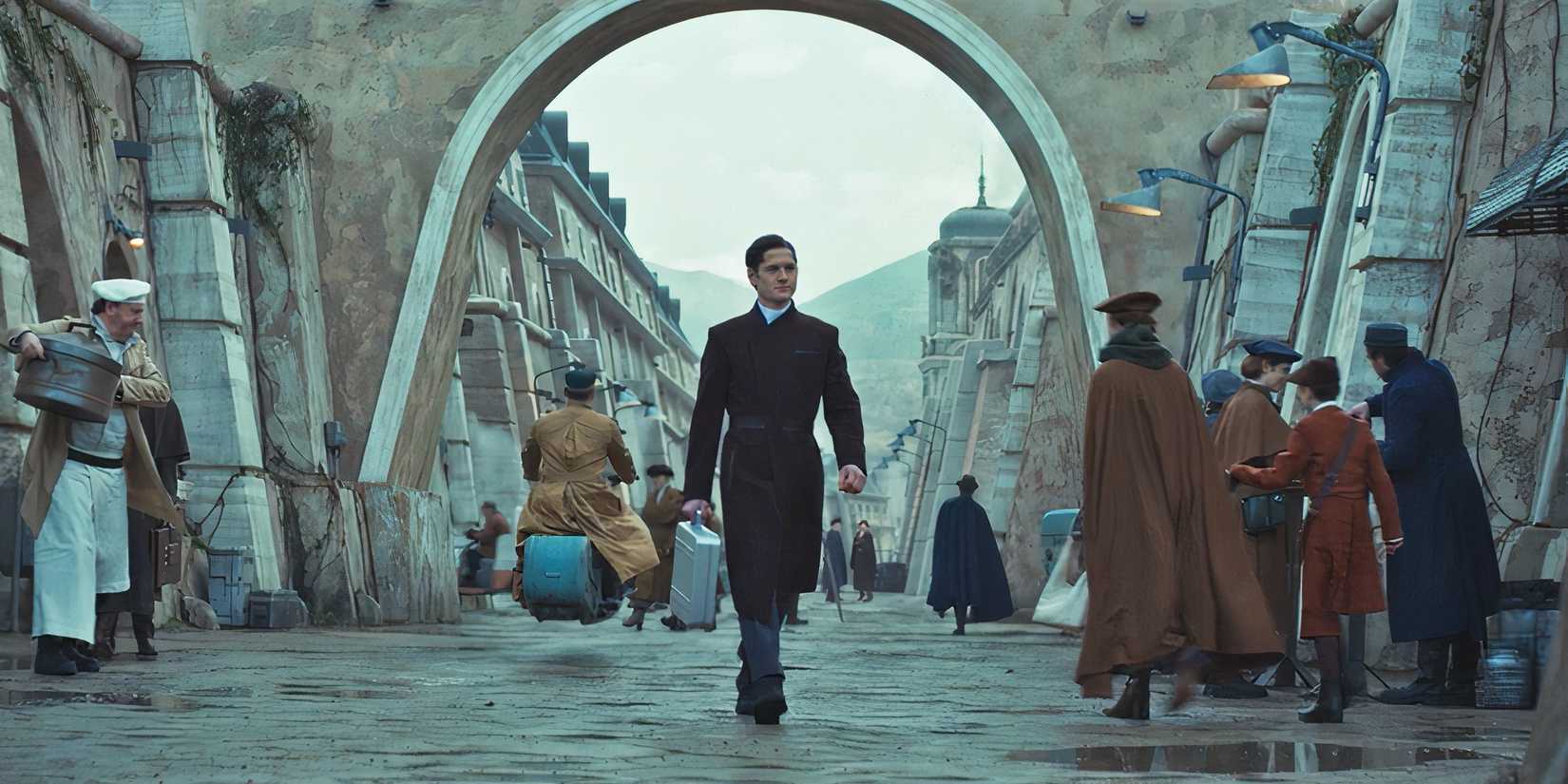 Star Wars' Tarkin Massacre Explained: What Did Grand Moff Tarkin Do On ...