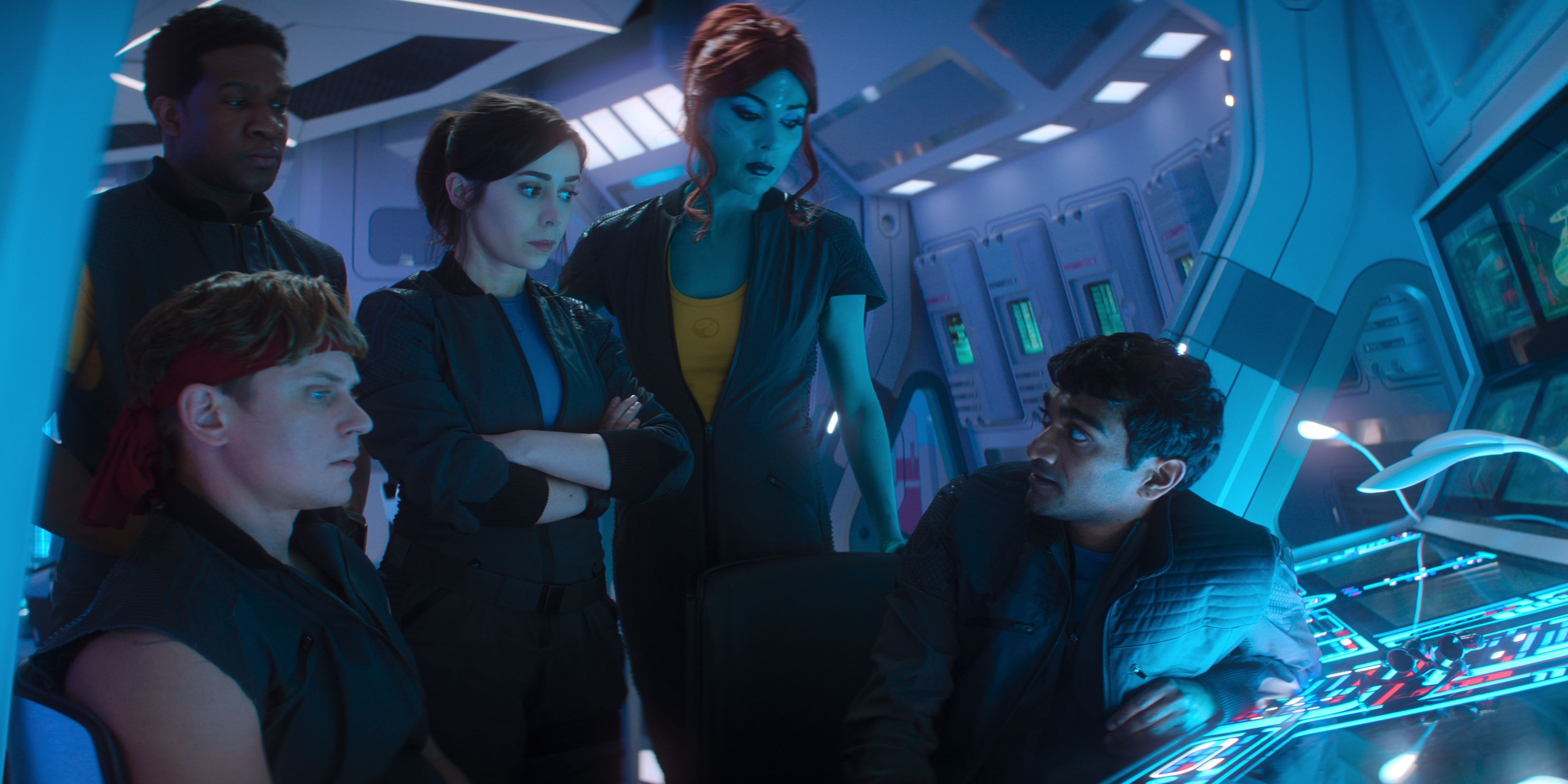 The crew of the USS Callister talk to each other in Black Mirror season 7 episode 6