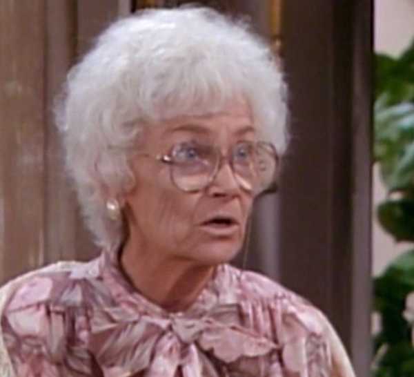Dorothy (Bea Arthur) on The Golden Girls
