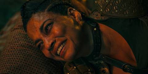 Alanna Mosvani (Priyanka Bose) smiling in pain in The Wheel of Time Season 3 Ep 7