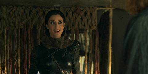 Selene (Natasha O'Keeffe) speaking with a smile in The Wheel of Time Season 3 Ep 8