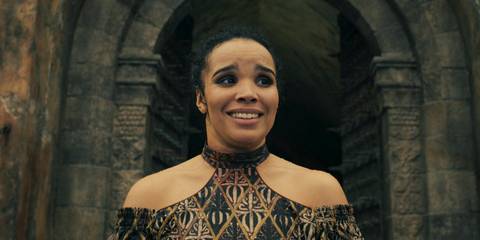 Nynaeve al'Meara (Zoë Robins) with a worried smile in The Wheel of Time Season 3 Ep 8