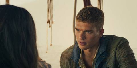 Rand al'Thor (Josha Stradowski) speaking intensely in The Wheel of Time Season 3 Ep 8