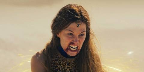 Moiraine Damodred (Rosamund Pike) with an expression of anger and effort in The Wheel of Time Season 3 Ep 8