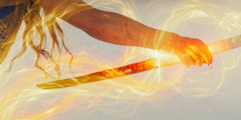 Moiraine Damodred (Rosamund Pike) removes the katana from her body in The Wheel of Time Season 3 Ep 8