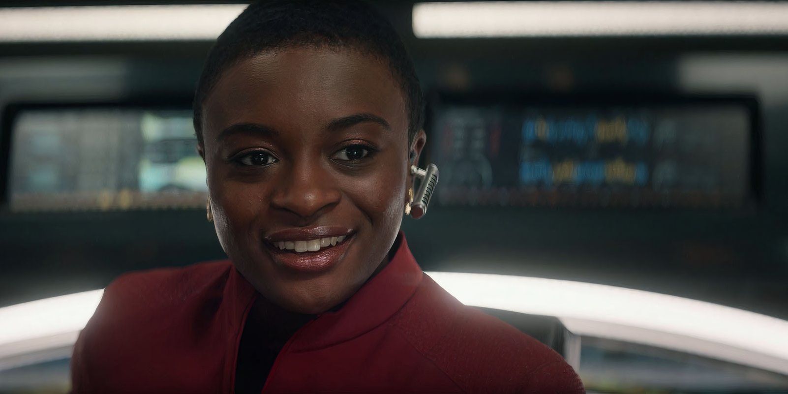 Uhura smiling in Star Trek Strange New Worlds