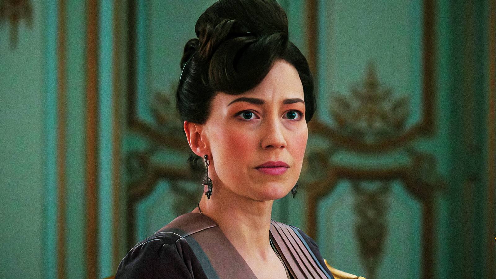 Carrie Coon looking regal in The Gilded Age